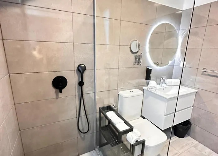 The Vibe Madeira 2 *